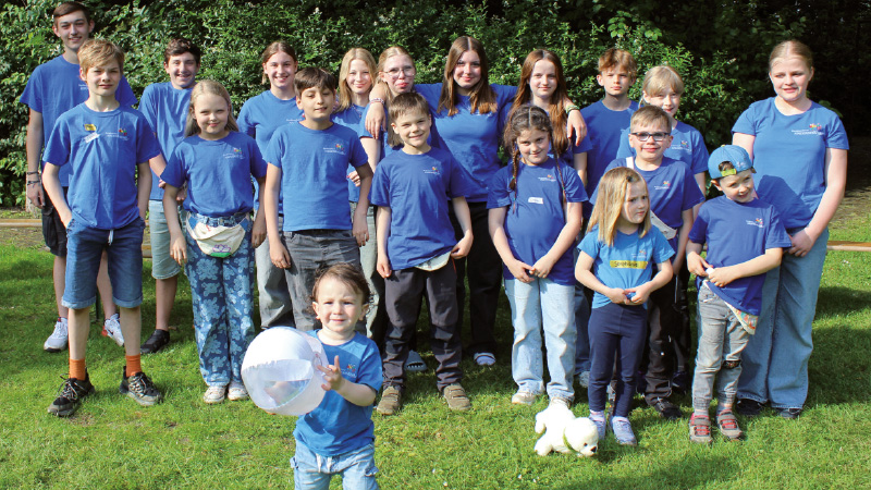 Gruppenfoto von betroffenen Geschwisterkindern